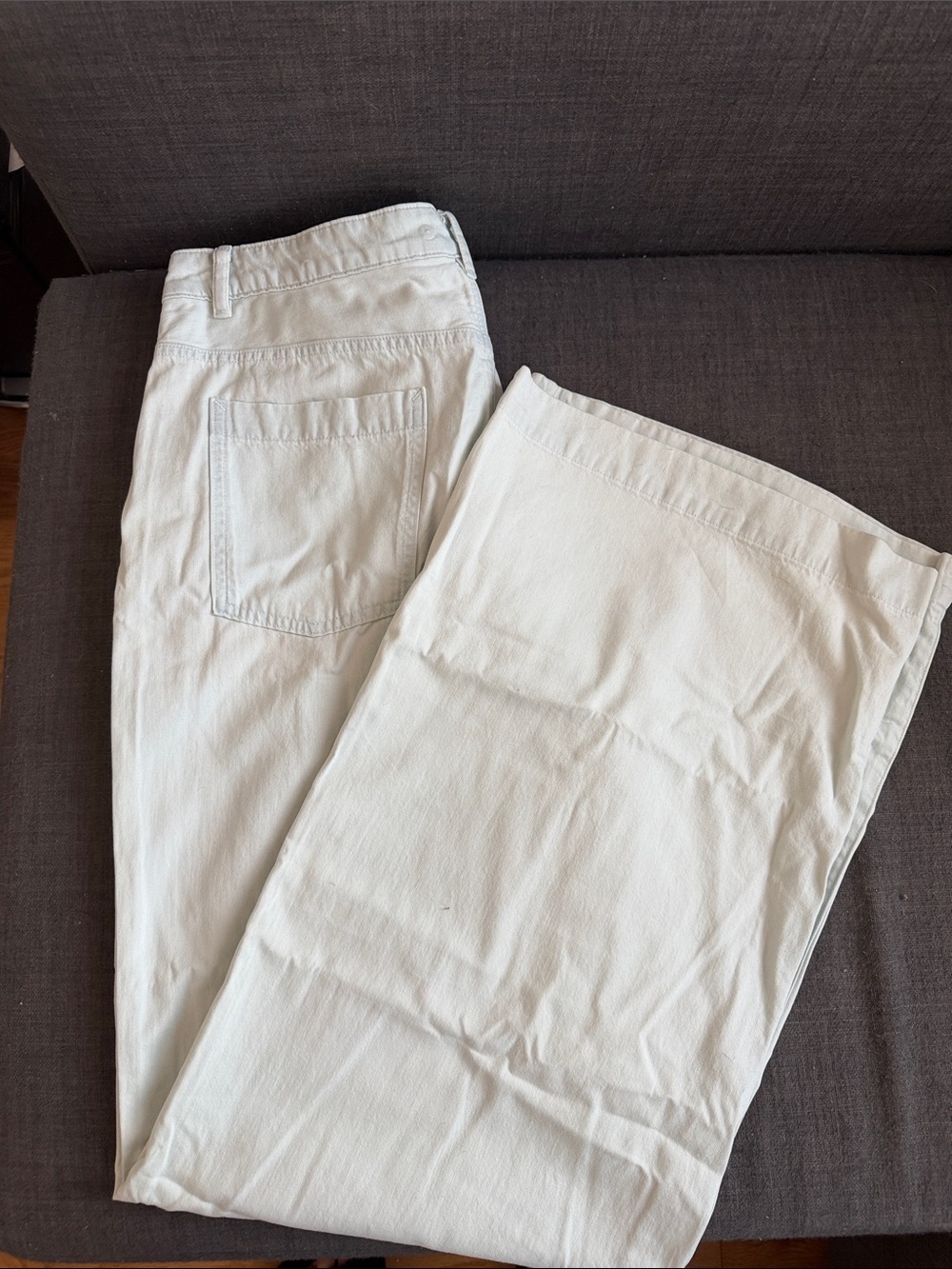 Vince Women’s Pale Blue Trousers - NWT!